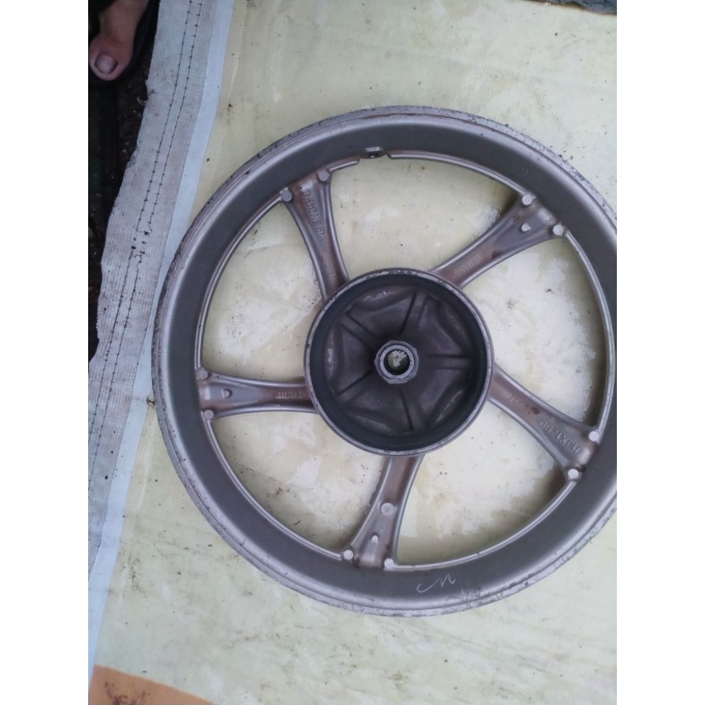 pelek velg depan belakang motor Yamaha Mio soul karbu
