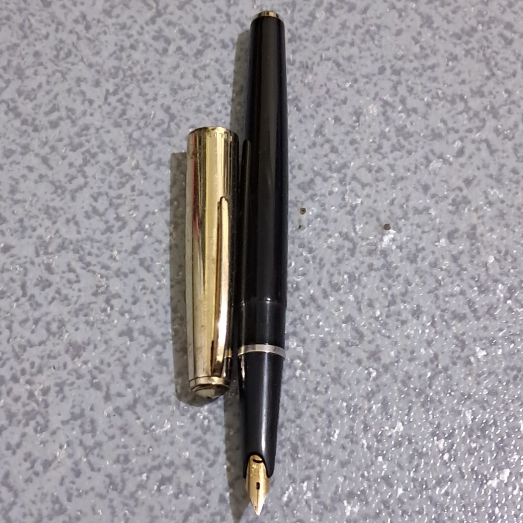 

Pulpen Fountain Pen Vintage Pilot Jepang item no 3