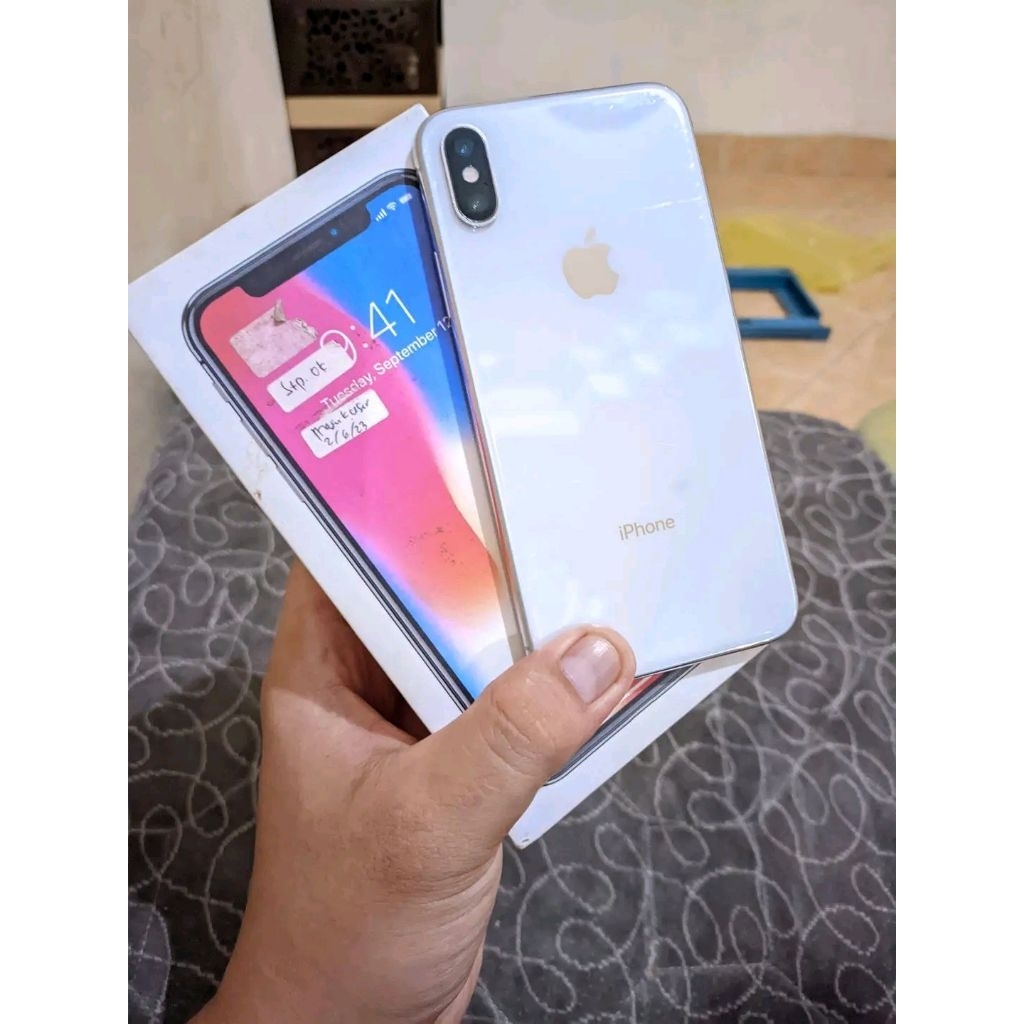 iPhone X second 64GB Axis only (wifi only)