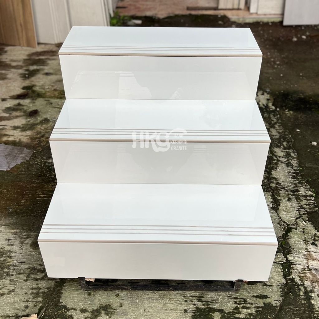 Granit Tangga Stepnosing 30x80 20x80 Putih Polos | Glossy