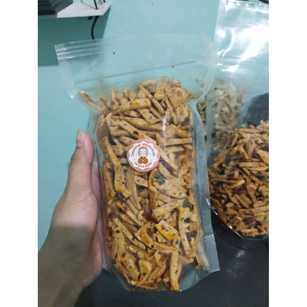 

Basreng pedas daun jeruk