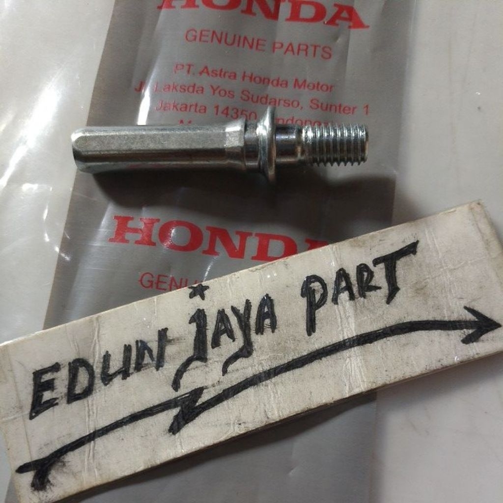 baut dudukan breket kaliper belakang motor Honda PCX 160 ADV