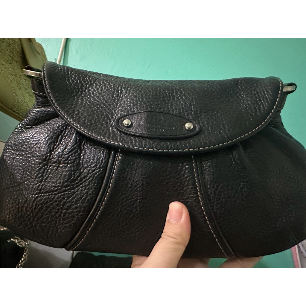 Tas sling kulit sapi asli merk Gilivo