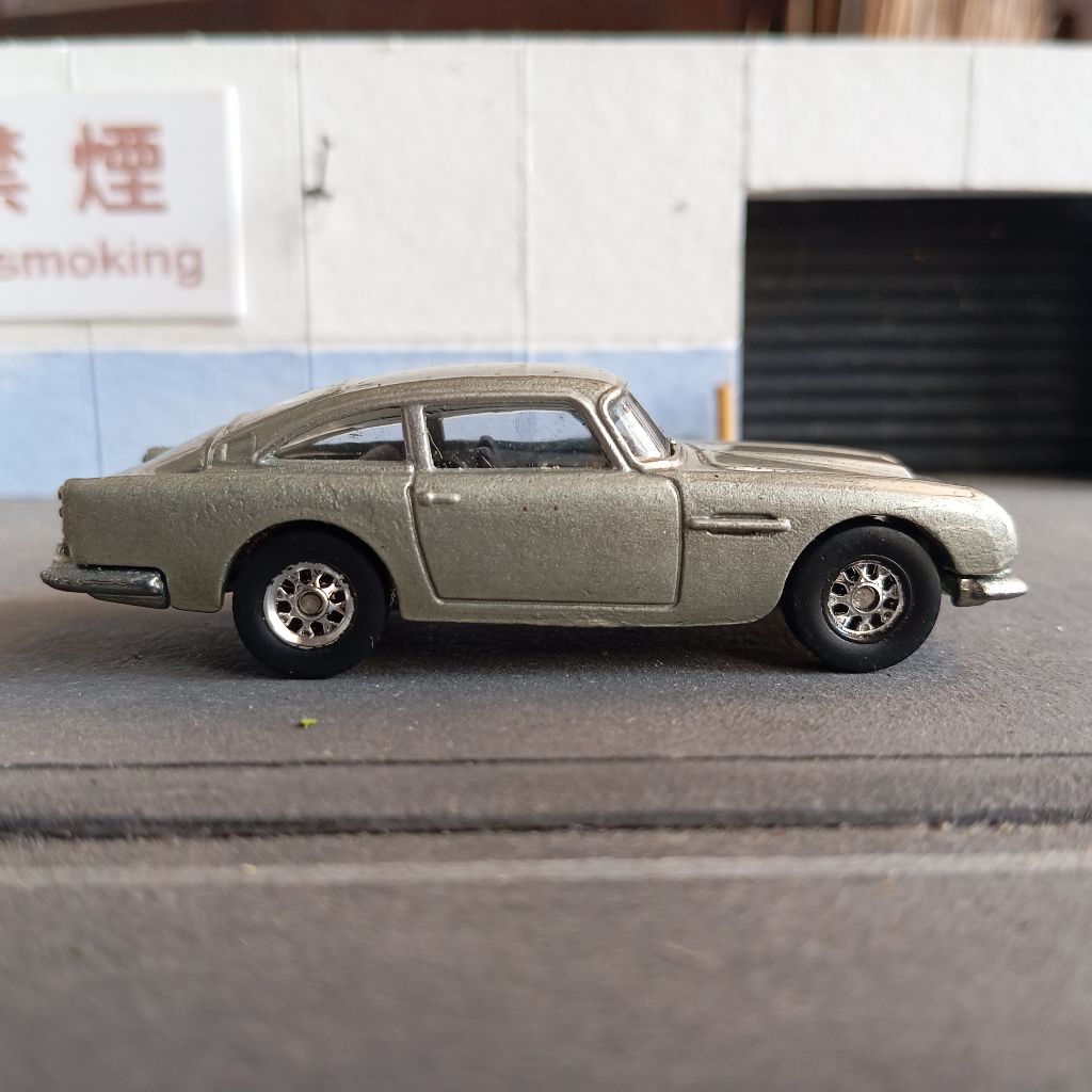 hot wheels hotwheels loose Aston Martin 1963 DB5 James bond Skyfall abu grey gray 007