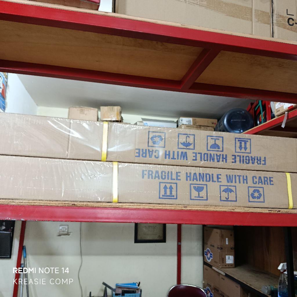 LAYAR PROYEKTOR TRIPOD / WALL