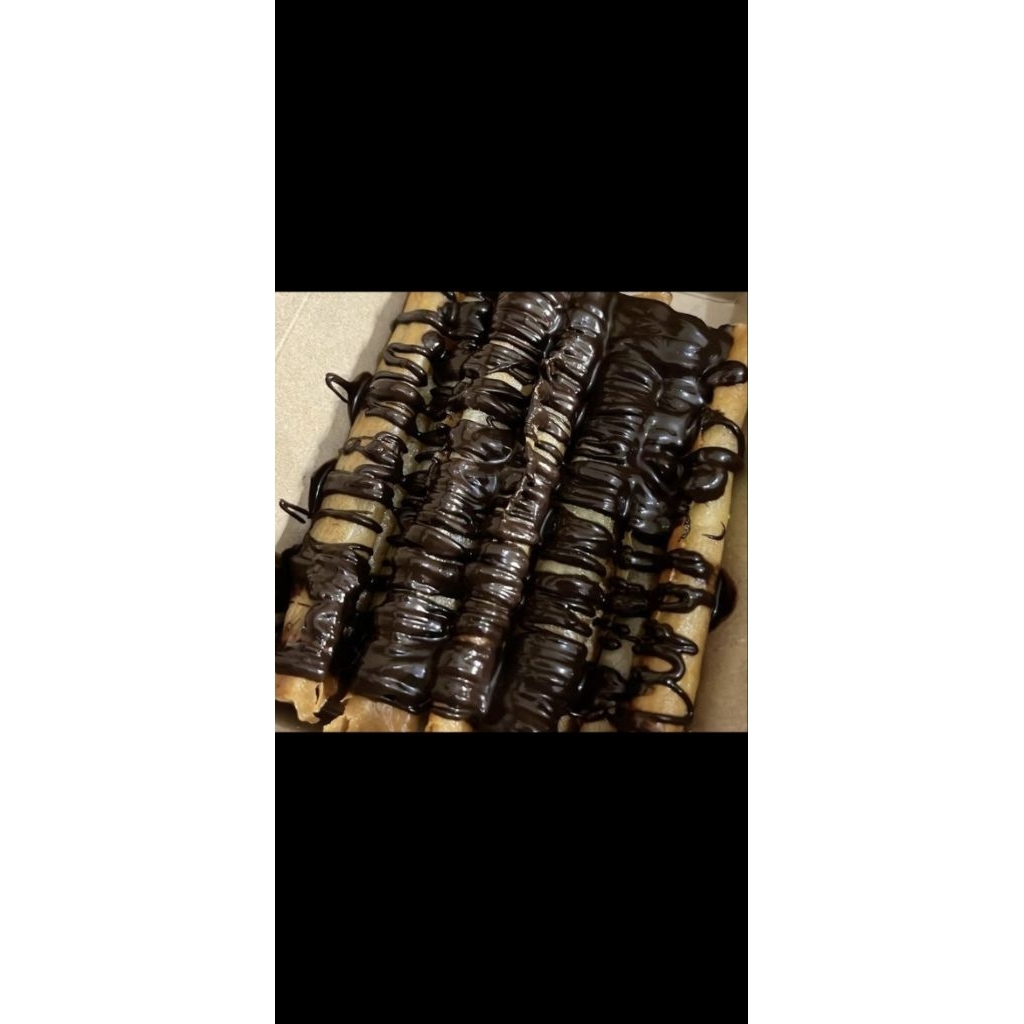 

cheeseroll topping coklat