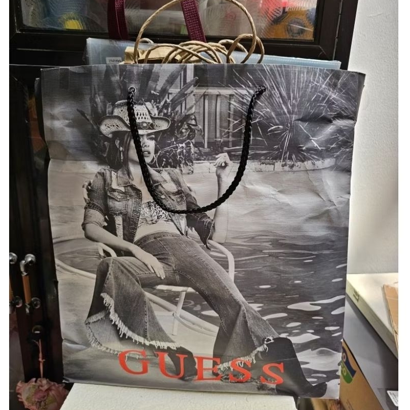 

paperbag guess original tas kado gift goodie bag shopping belanja