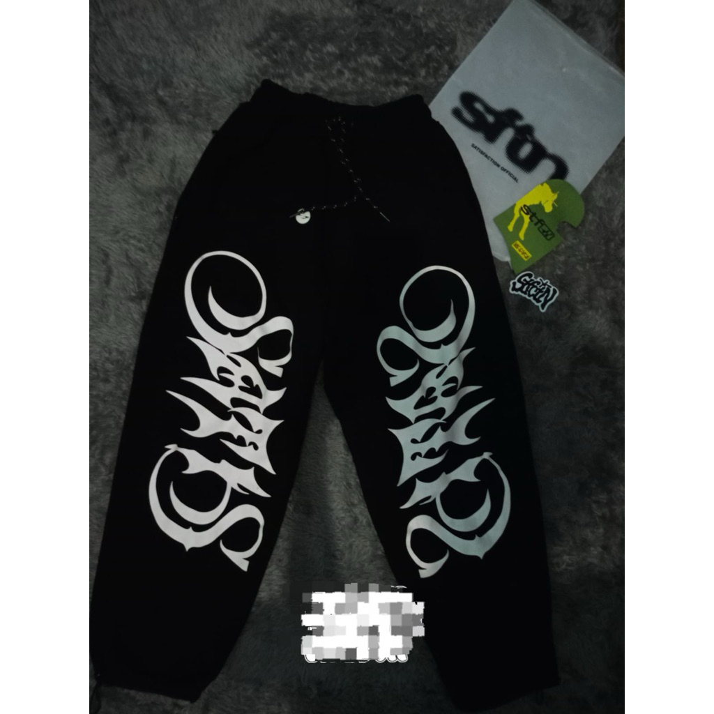 celana satisfaction black