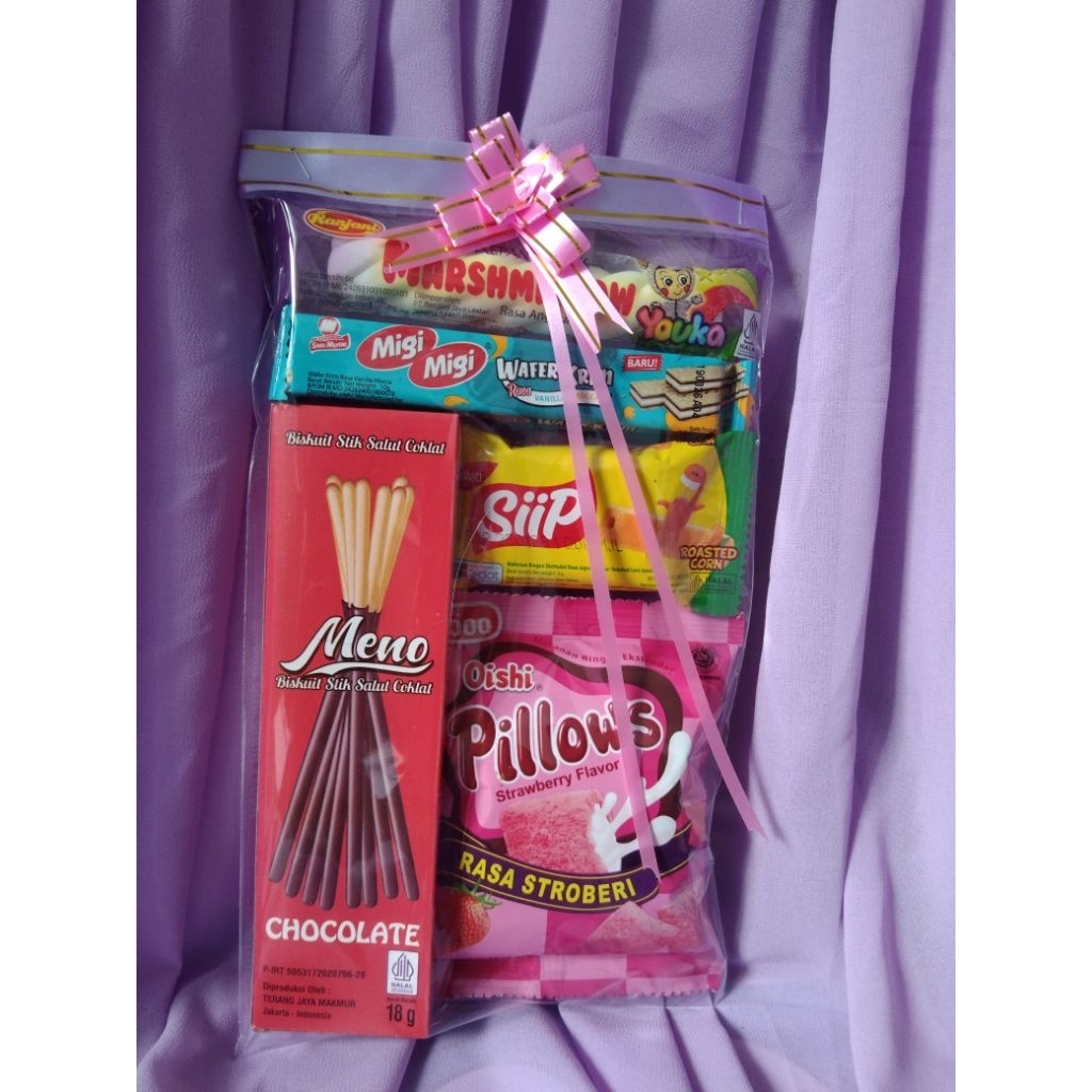 

Paket Snack Ultah Paket snack /hampers/snack ulangtahun /snack anak / gift / gift snack / Bingkisan ulang tahun anak /snack murah jajan murah