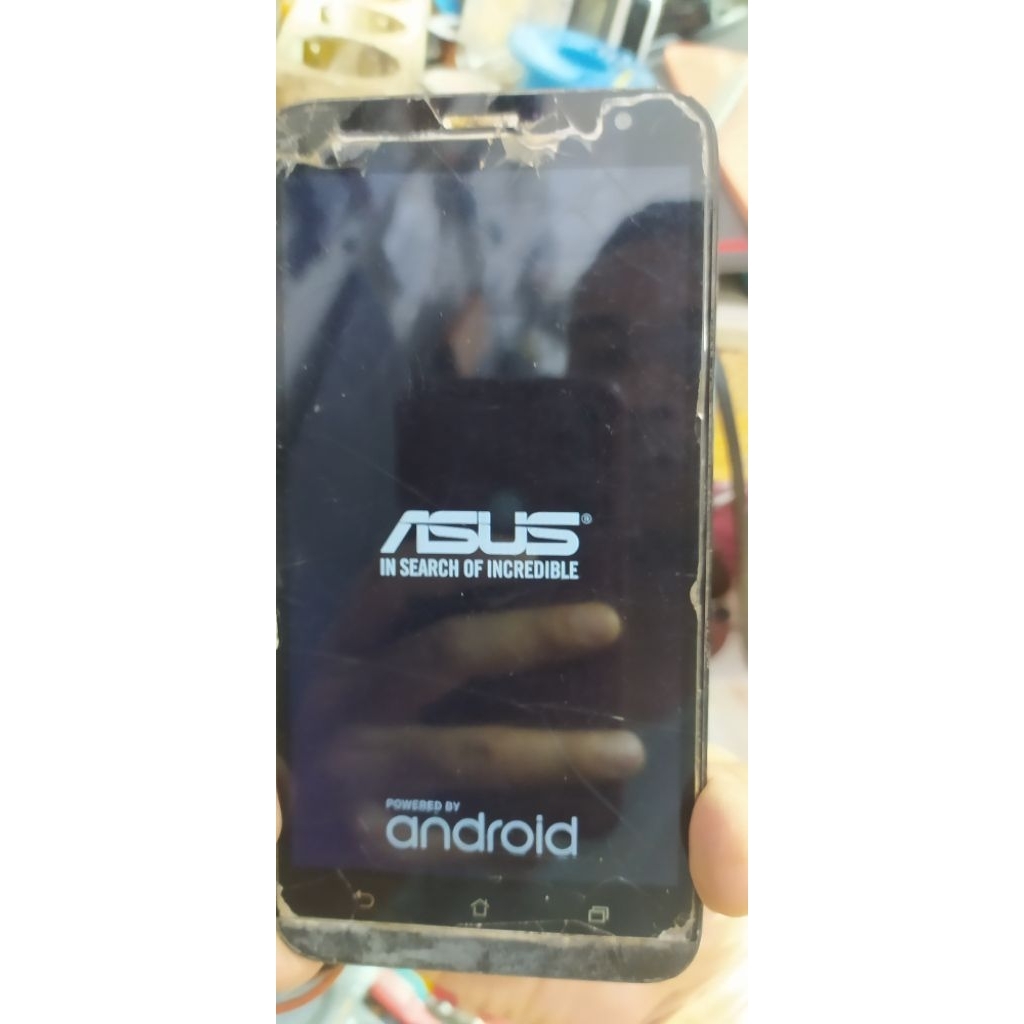 Hp Asus Zenfone Z00LDD KONDISI MESIN TAMPIL, JUAL TANPA BATRE