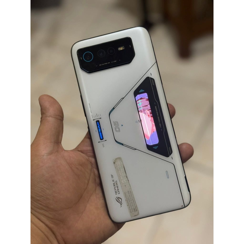 Asus Rog Phone 6 Pro 18/512