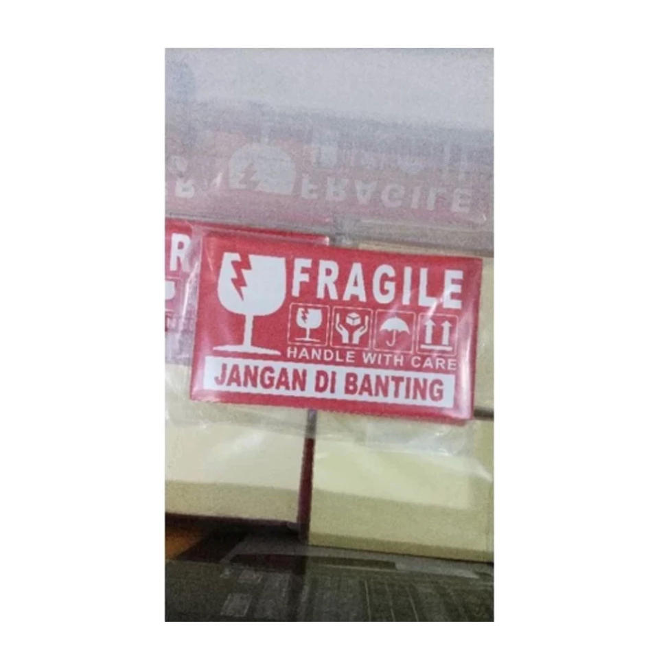 

STIKER FRAGILE MERAH2 JAMAN NOW MERAH PUTIH PECAH BELAH STICKER FW