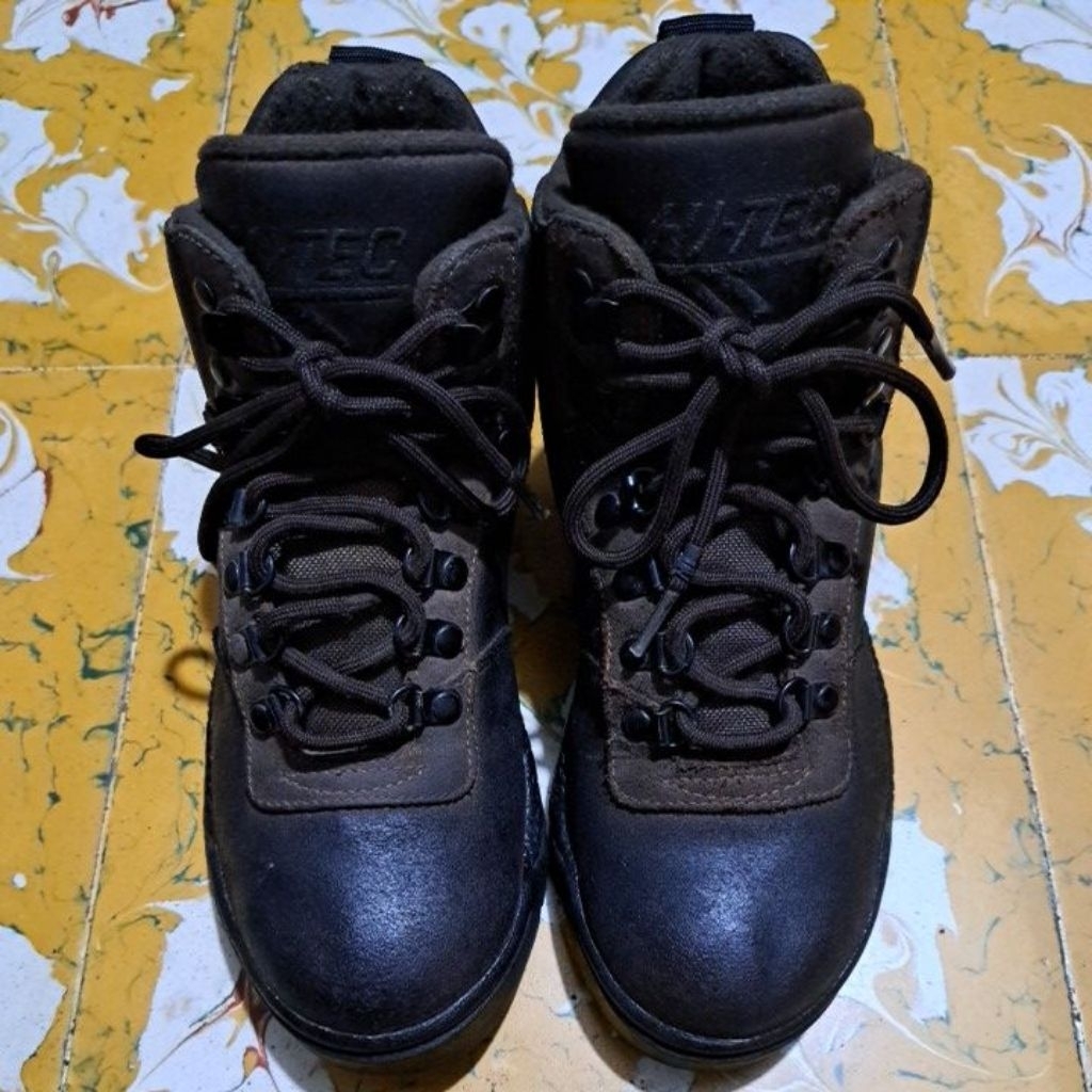 Sepatu Hiking HI-TEC