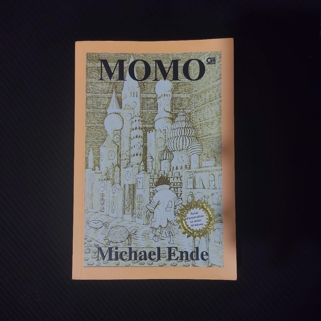 Buku Original • Momo - Kisah Ajaib Mengenai Gerombolan Pencuri Waktu & Seorang Anak Kecil / MICHAEL 