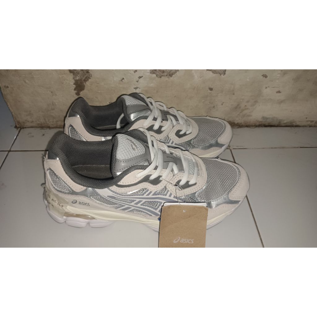 Asics Gel Nyc oatmeal
