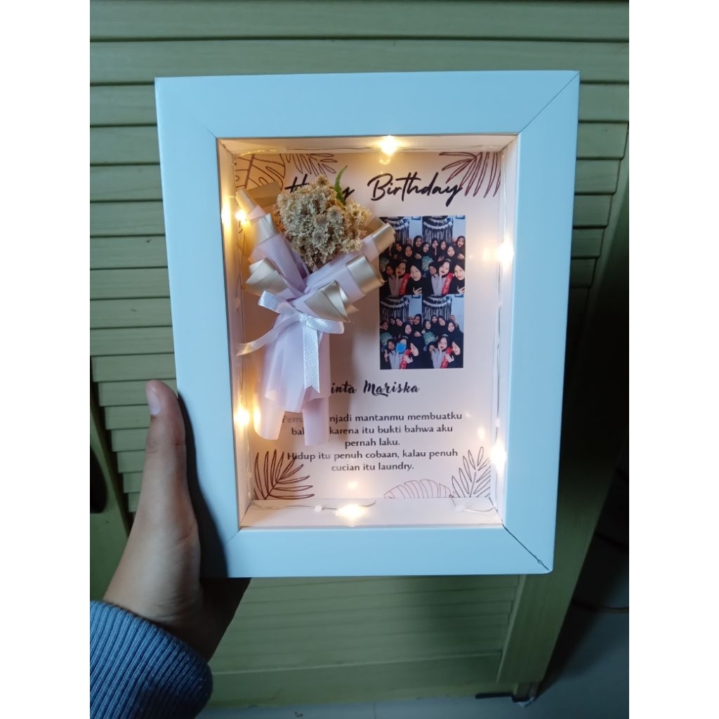 Bingkai Akrilik LED 3D