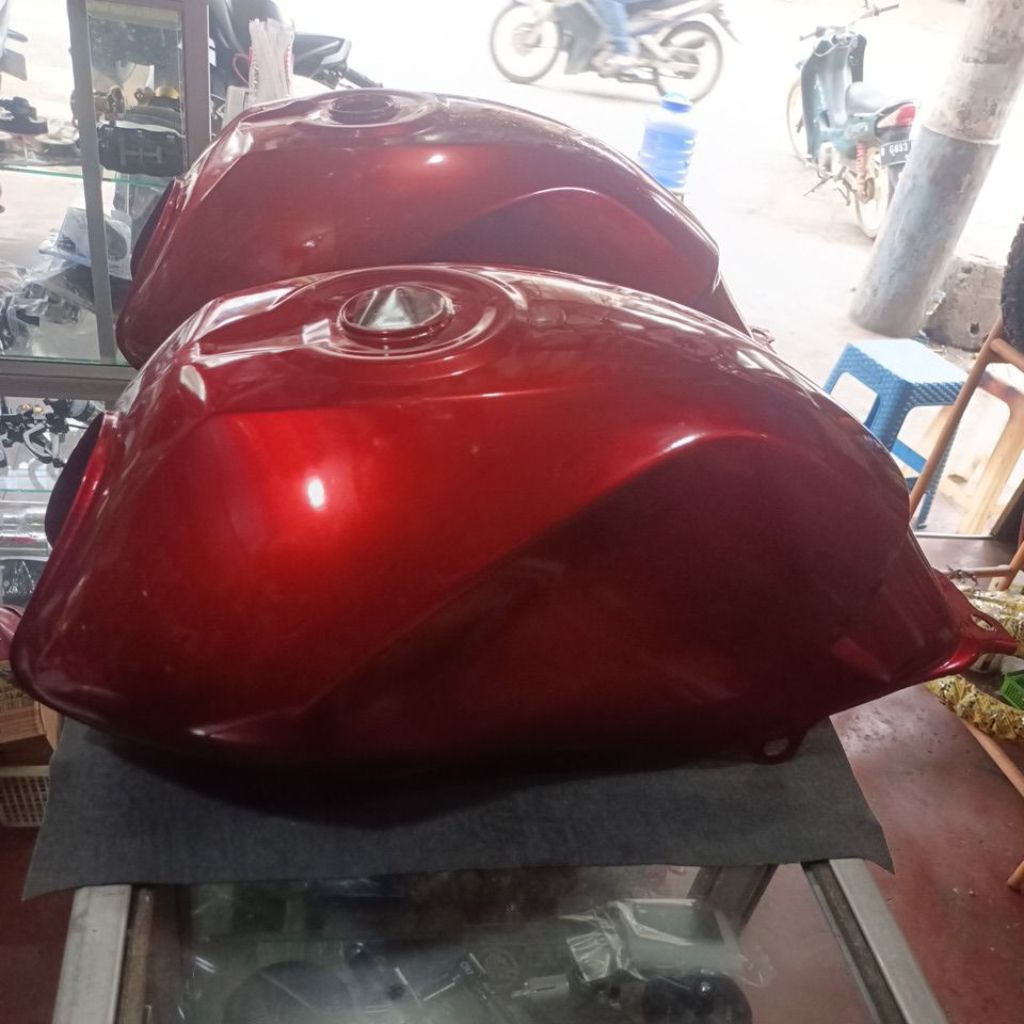 tangki bensin Megapro Primus merah