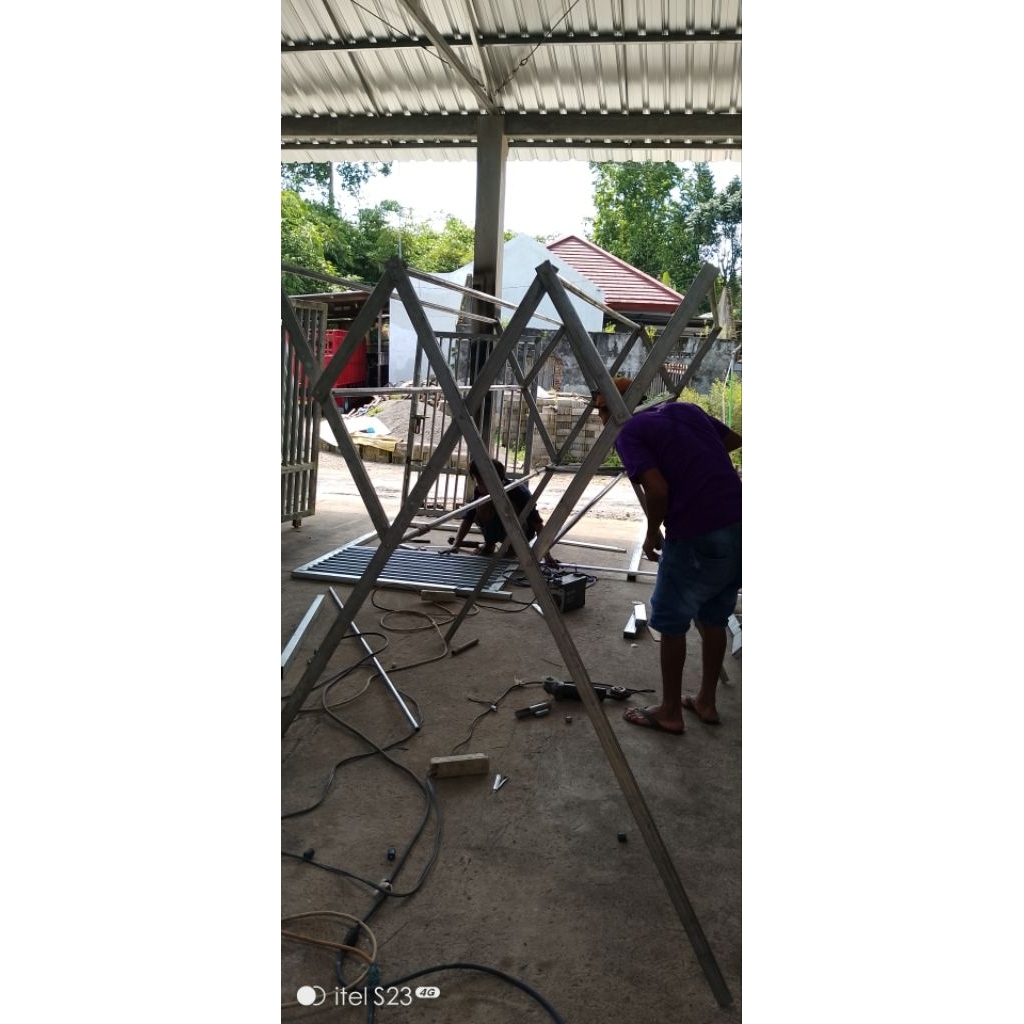 jemuran baju lipat besi