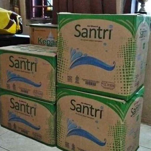 

Santri Air Mineral 1500 ML 1 Kardus Isi 12