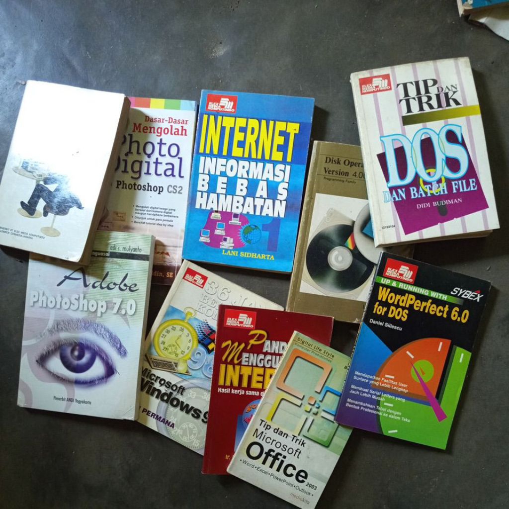 Buku Komputer Seri Jadul Lawas Bahasa Indonesia