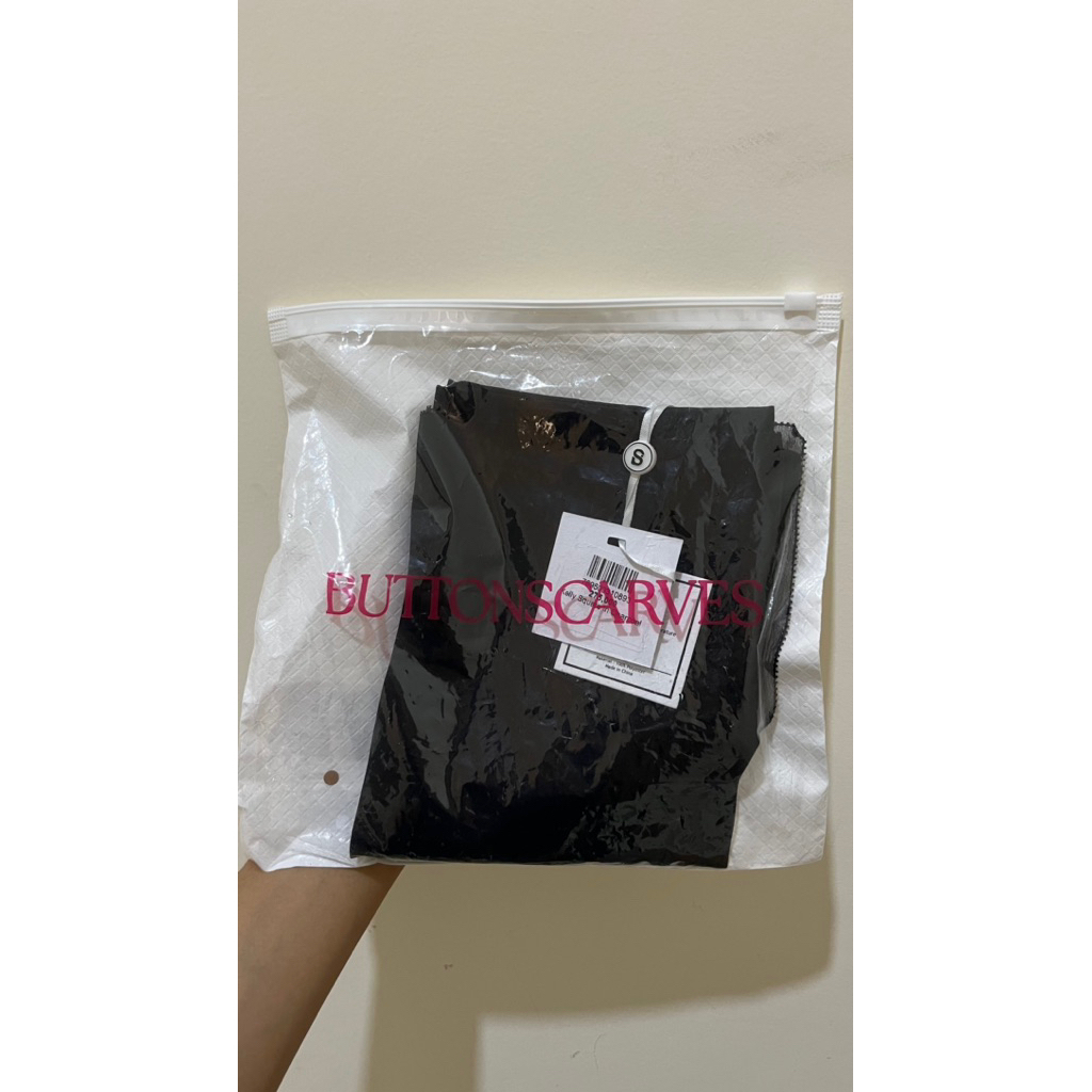 Modinity kelly square Buttonscarves sale minor defect