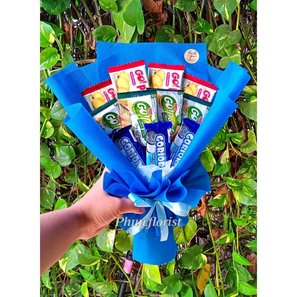 

buket snack minimalis hadiah ulang tahun souvenir wisuda
