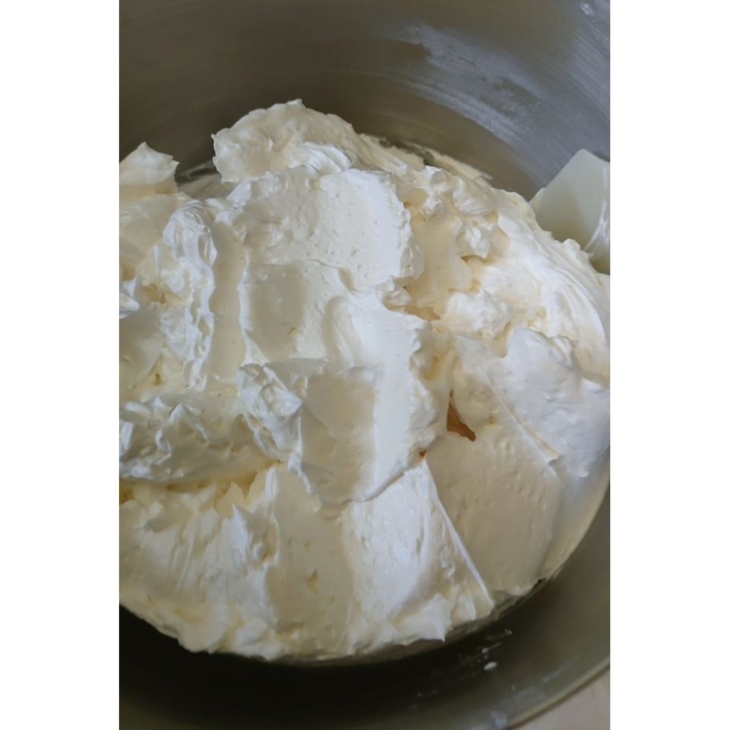 

Butter Cream siap pakai 250gr