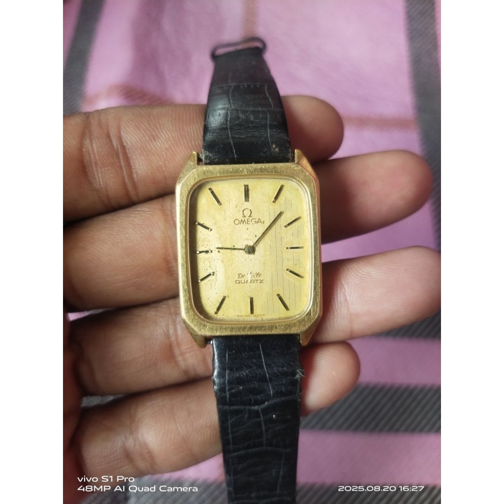 tank omega de ville geneve quartz eta rare gold plated
