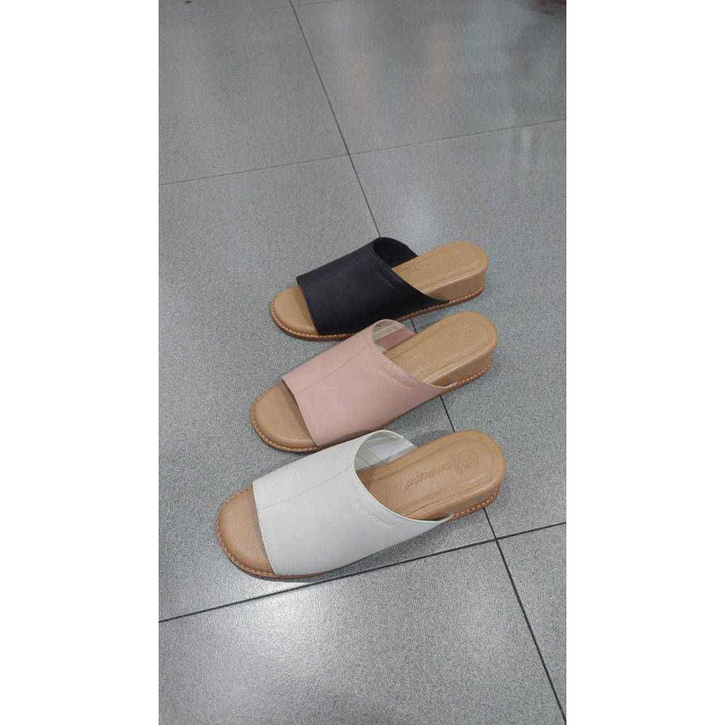Sandal Slip On Wanita Hush Puppies