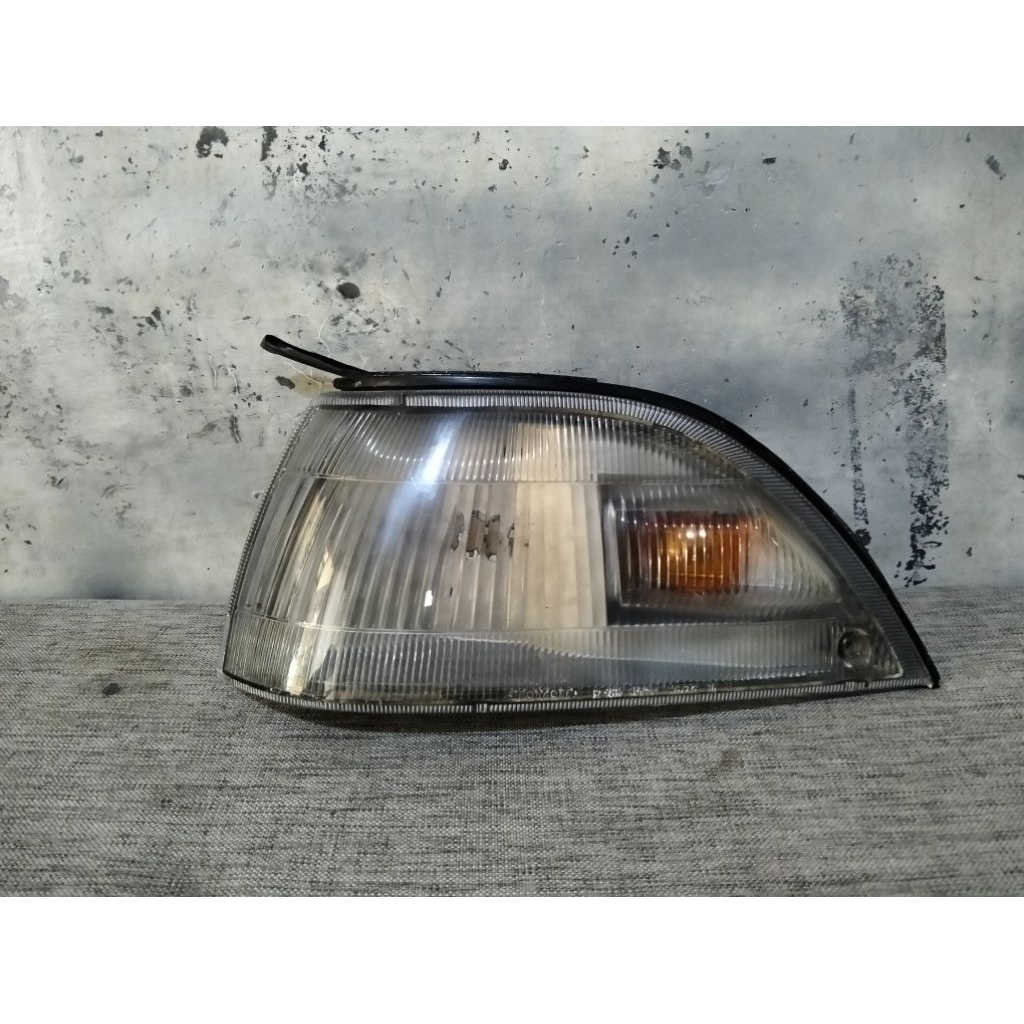 Lampu sen corolla twincam 1988 1991