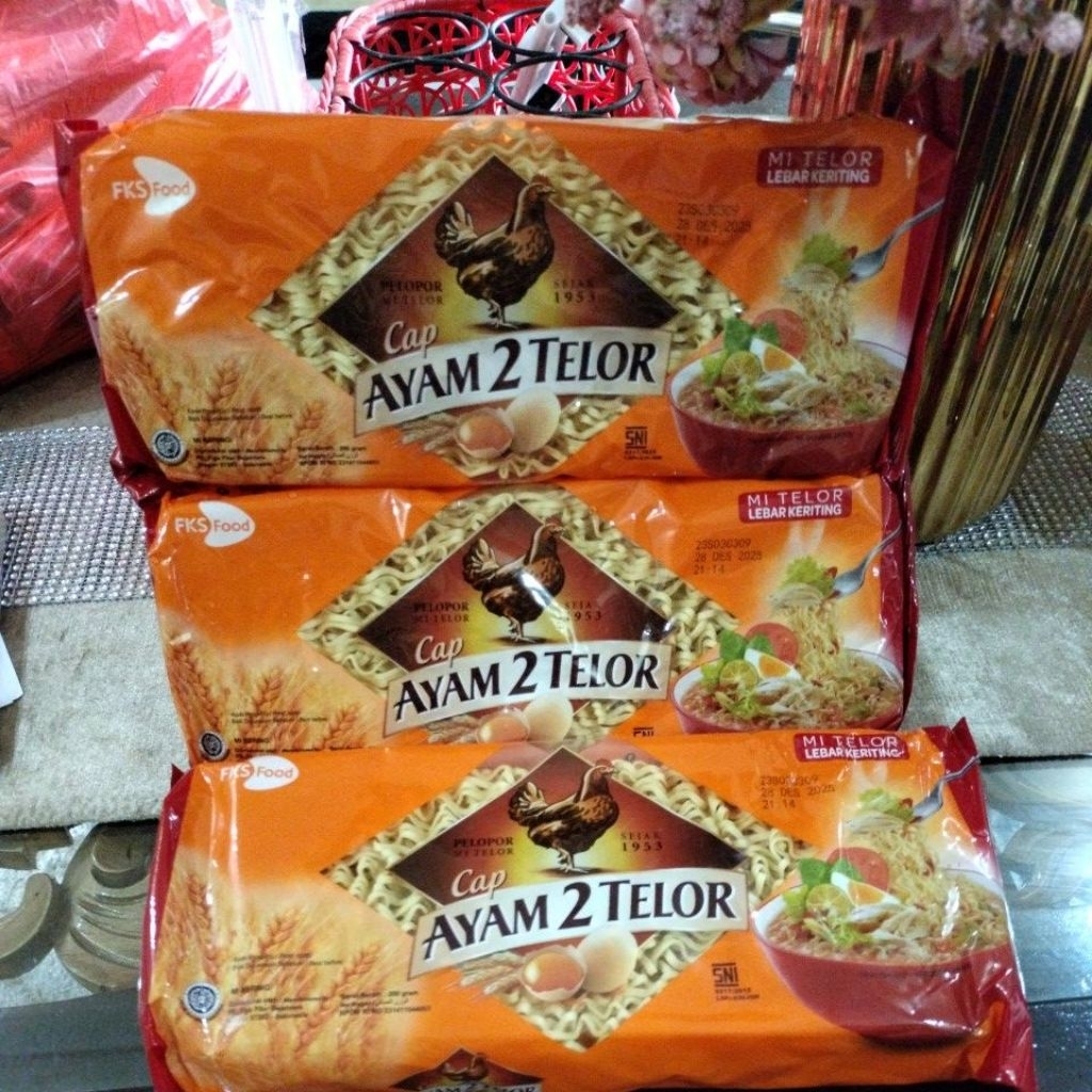 

MIE AYAM 2 TELOR DAPAT 3PCS MIE TELOR LEBAR KERITING
