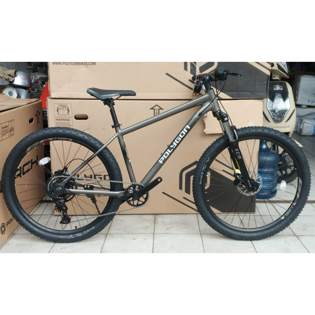 SEPEDA MTB 27.5 POLYGON CASCADE 4 2025 9 Speed GARANSI RESMI