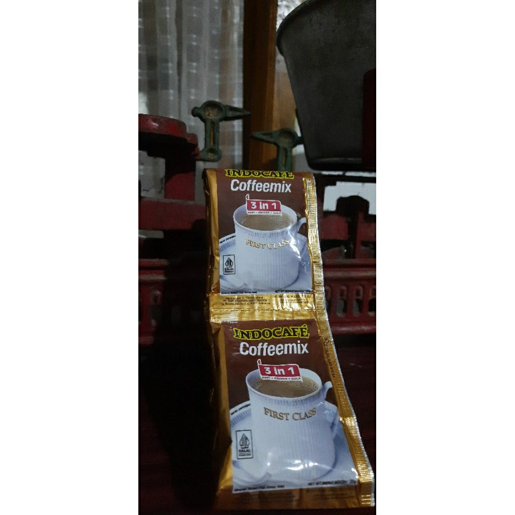 

indocafe coffe mix isi 5 sachet