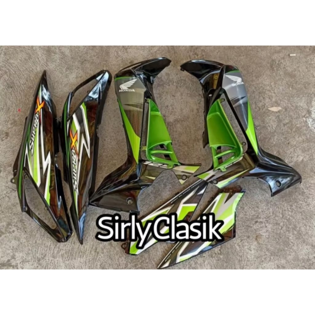cover body Dek luar plus body samping plus striping Honda Supra X 125 Betmen