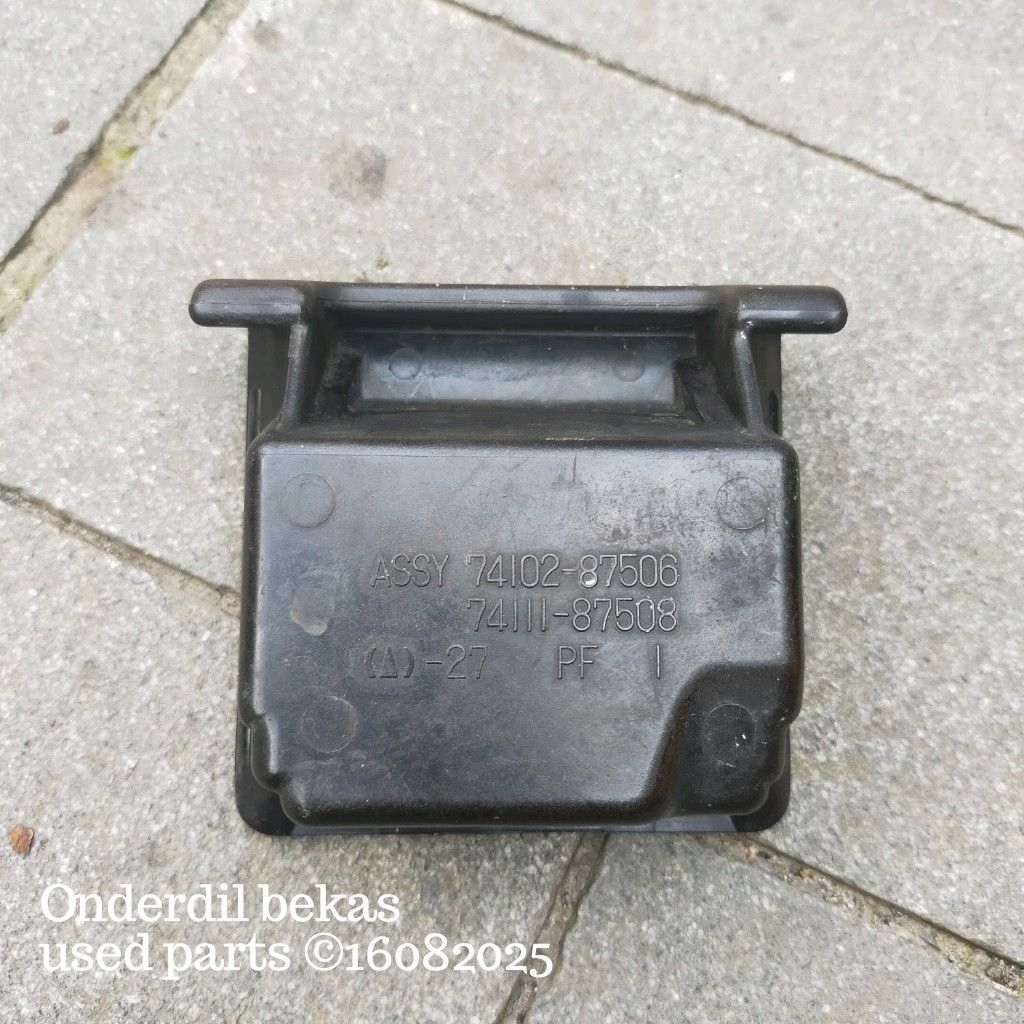 asbak dashboard Daihatsu zebra astrea