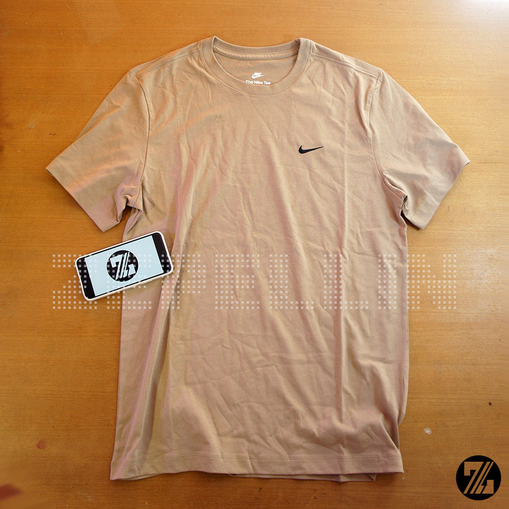 BAJU / KAOS TSHIRT NIKE SPORTSWEAR SWOOSH CLUB TEE - KHAKI