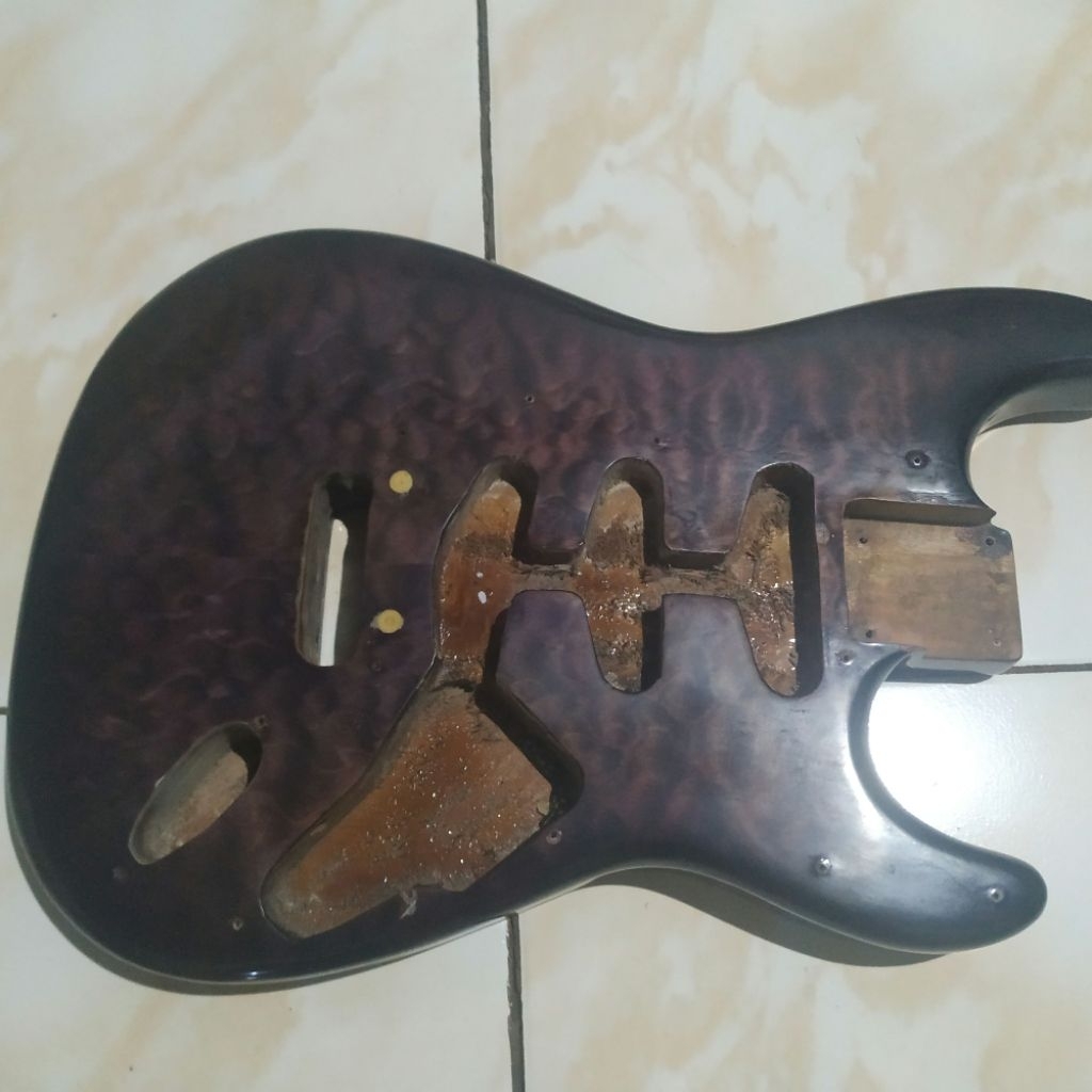 Body Gitar Listrik Model Stratocaster Custom Warna Pink Bonus Pickup
