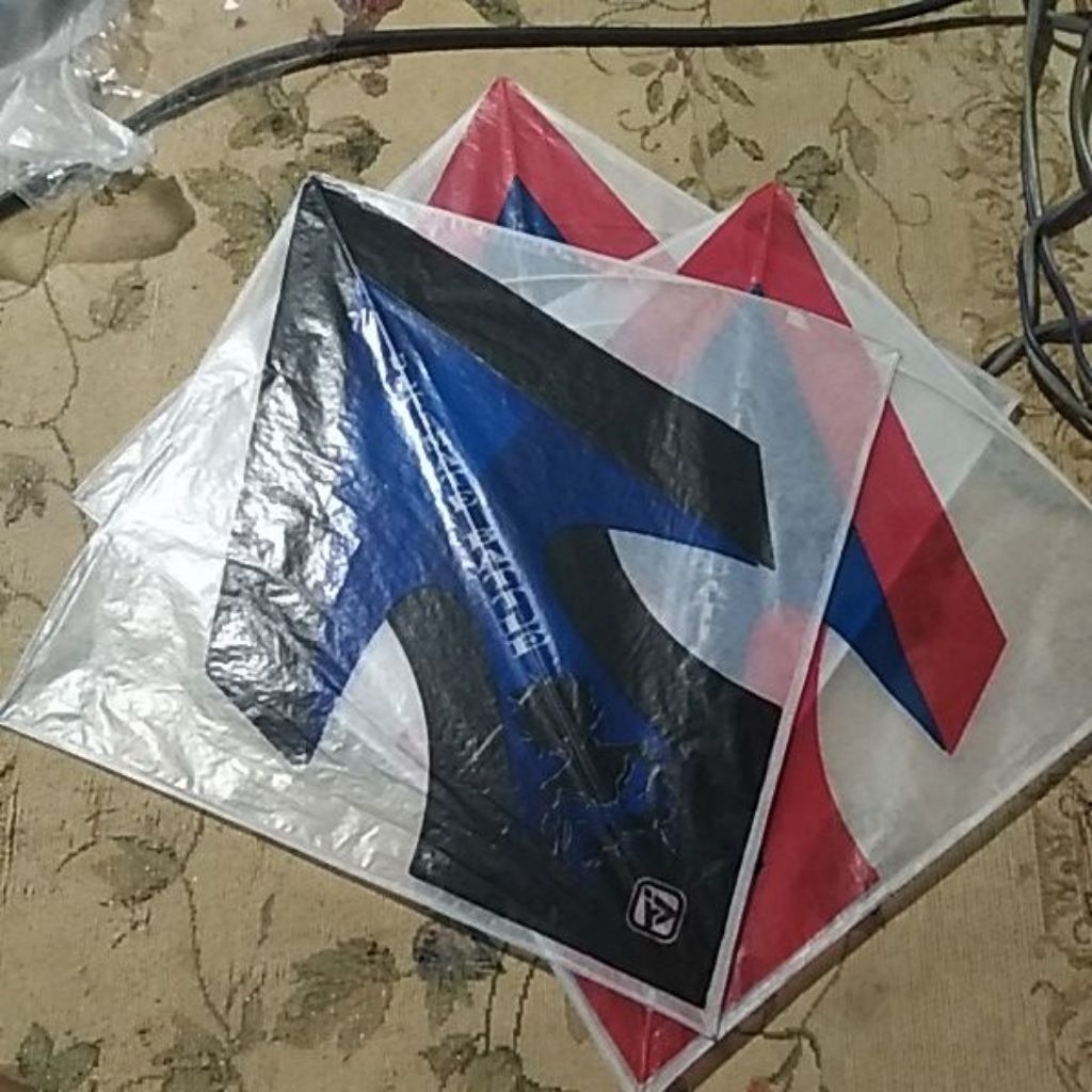 Layangan sukhoi Super