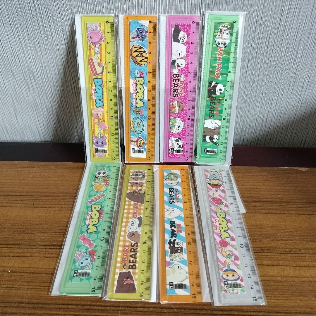 

Penggaris 15cm Kartun 1112 (motif & warna acak) (per 1 pcs)