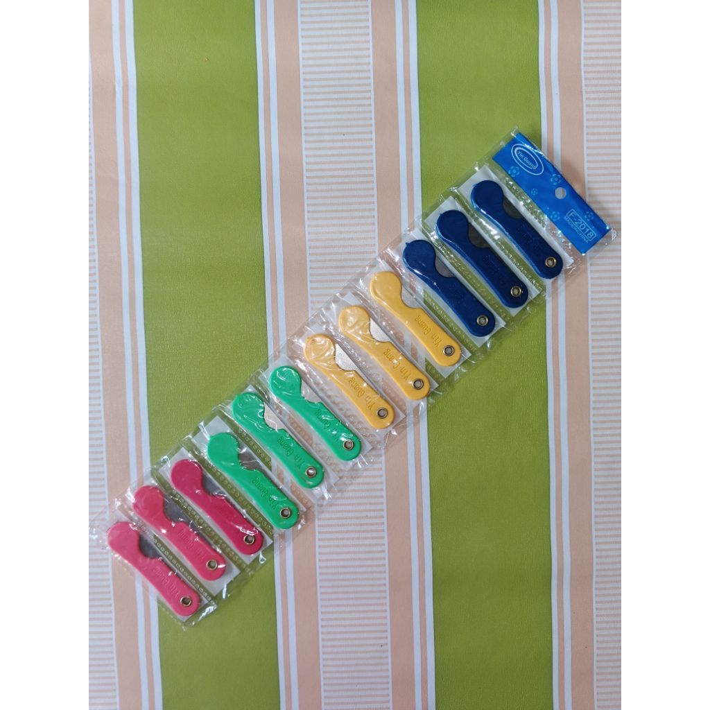 

Kater lipat/ silet lipat kecil tajam murah