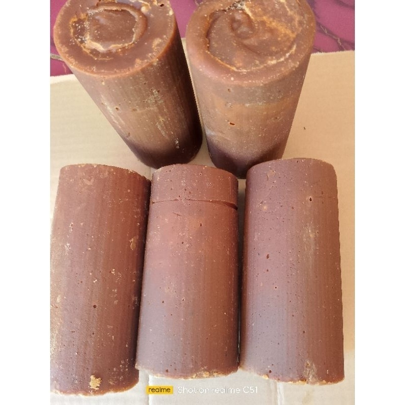 

1 Kg Gula Aren Murni 100% dibuat dari nira pohon aren pilihan dengan proses tradisional, tanpa campuran bahan kimia.