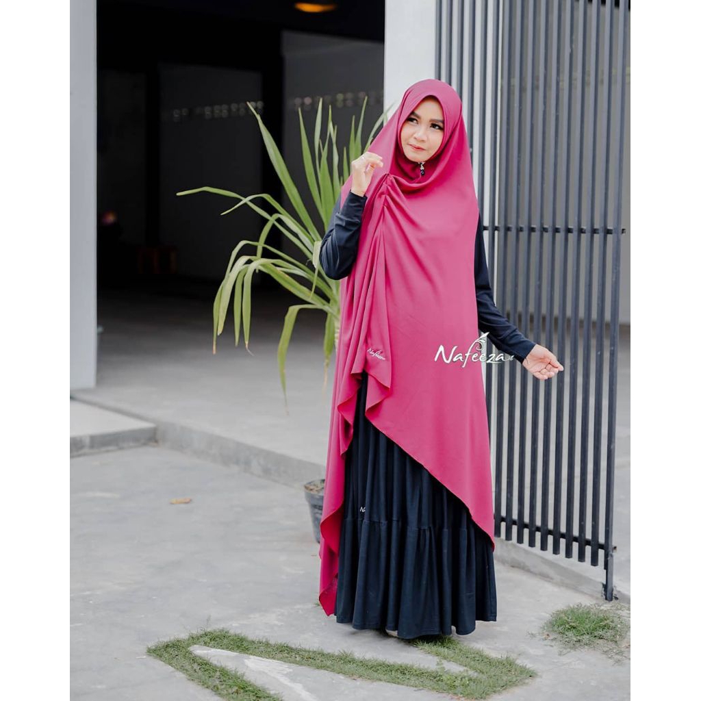 Alina Jilbab Syari Instan Sporty Hijab Khimar Kerudung Tangan Bolong Trendy Stylist