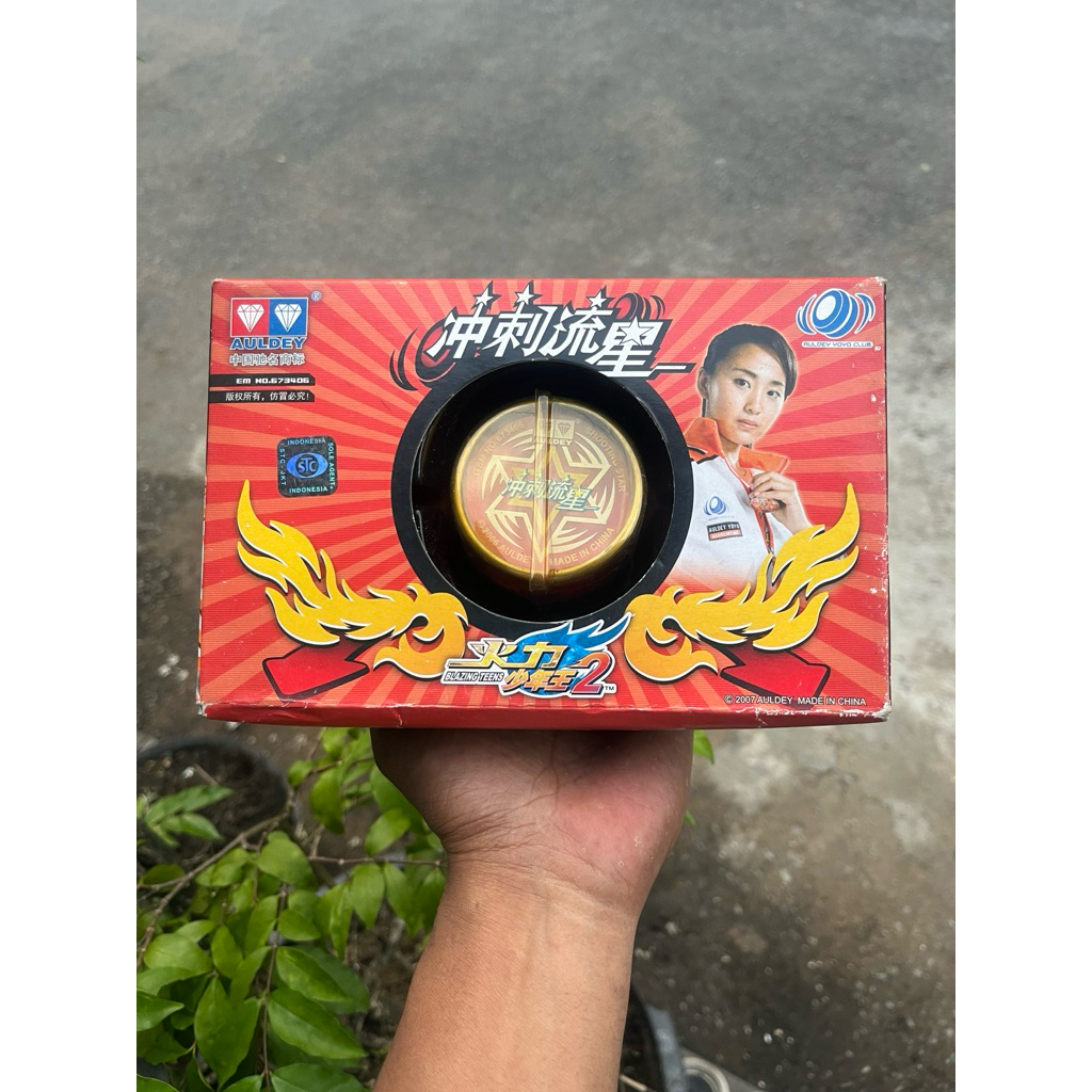 yoyo Auldey Blazing Teens