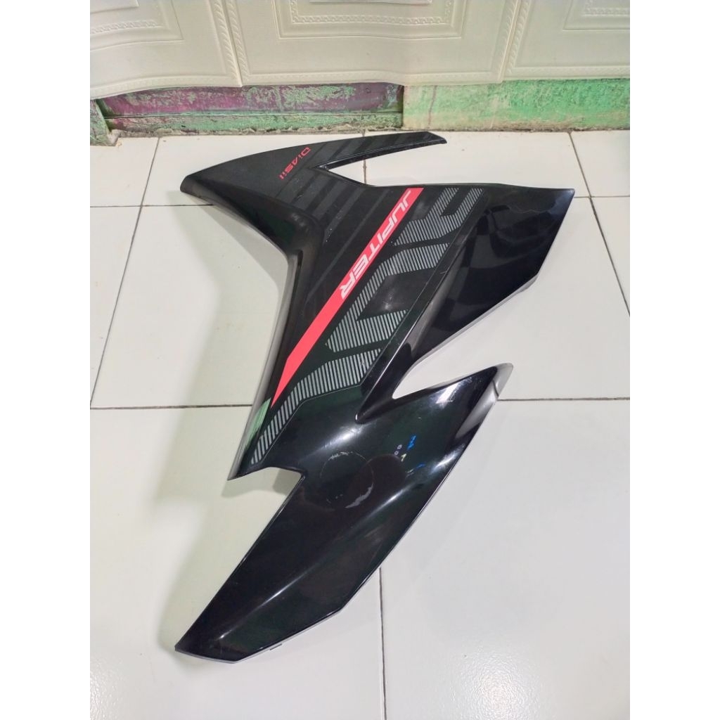 Cover sayap depan Yamaha Jupiter MX king sebelah kanan original bekas copotan motor