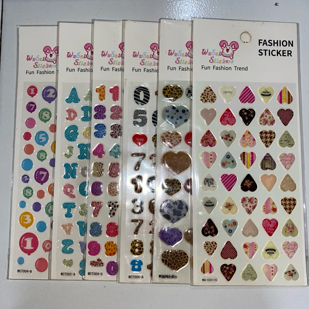 

Sticker huruf love motif timbul (SEALED)