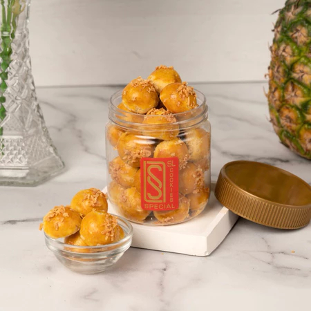 

Nastar Keju Cookies Kue Kering 180 Gram