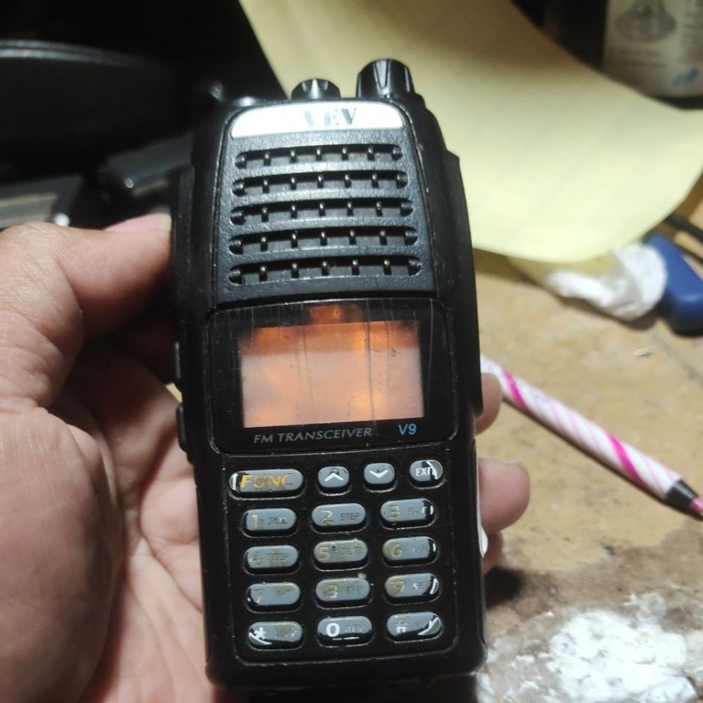HT VEV V-9 UHF FM TRANSCEIVER VEV V9