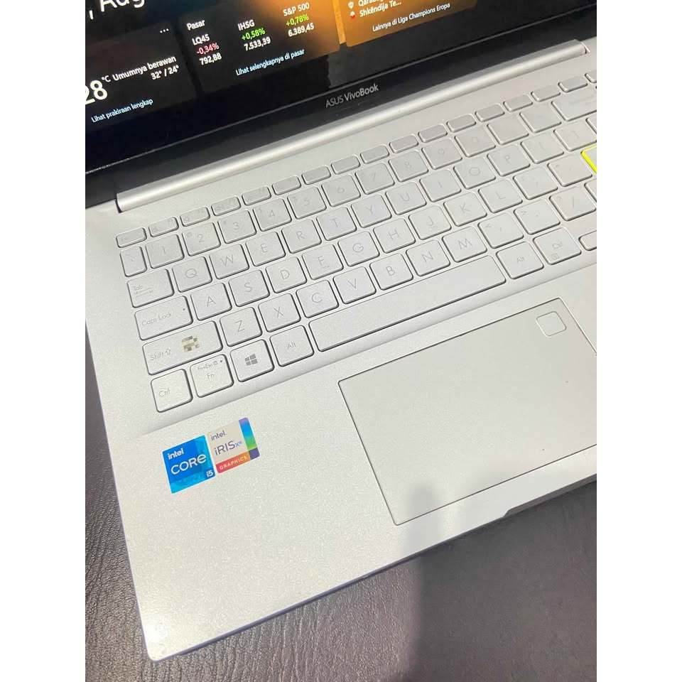 Asus VivoBook Core i5 11 Intel+XEIrish