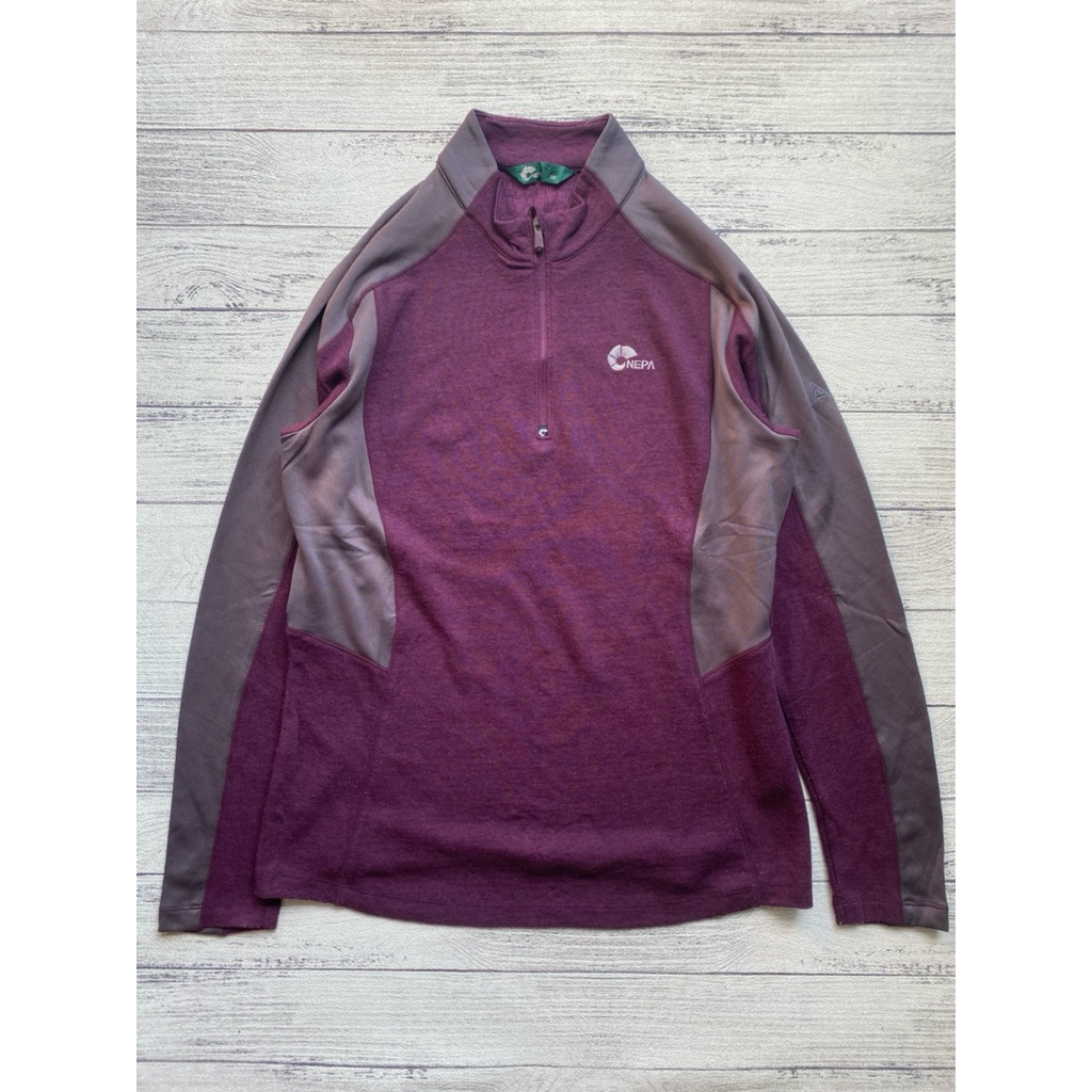 Baselayer gunung Nepa