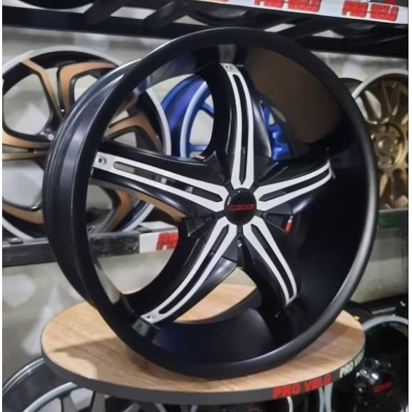 Velg Mobil Ring 18 PCD 4×100/114.3 Racing Wheel Brave M138